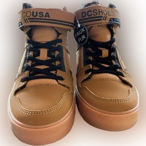 Youth DC Pure High-Top. Dark Chocolate/Wheat with Gum sole. Size 6. NWT.